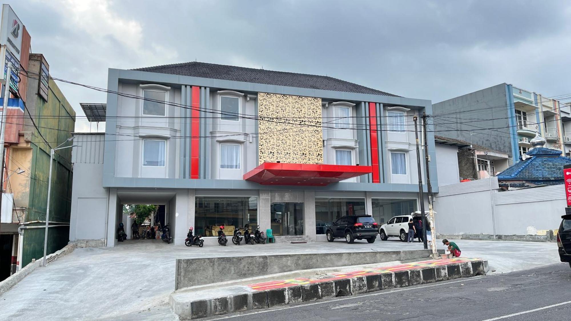 Reddoorz Premium At Jalan Diponegoro Lampung Ξενοδοχείο Μπαντάρ Λαμπούνγκ Εξωτερικό φωτογραφία
