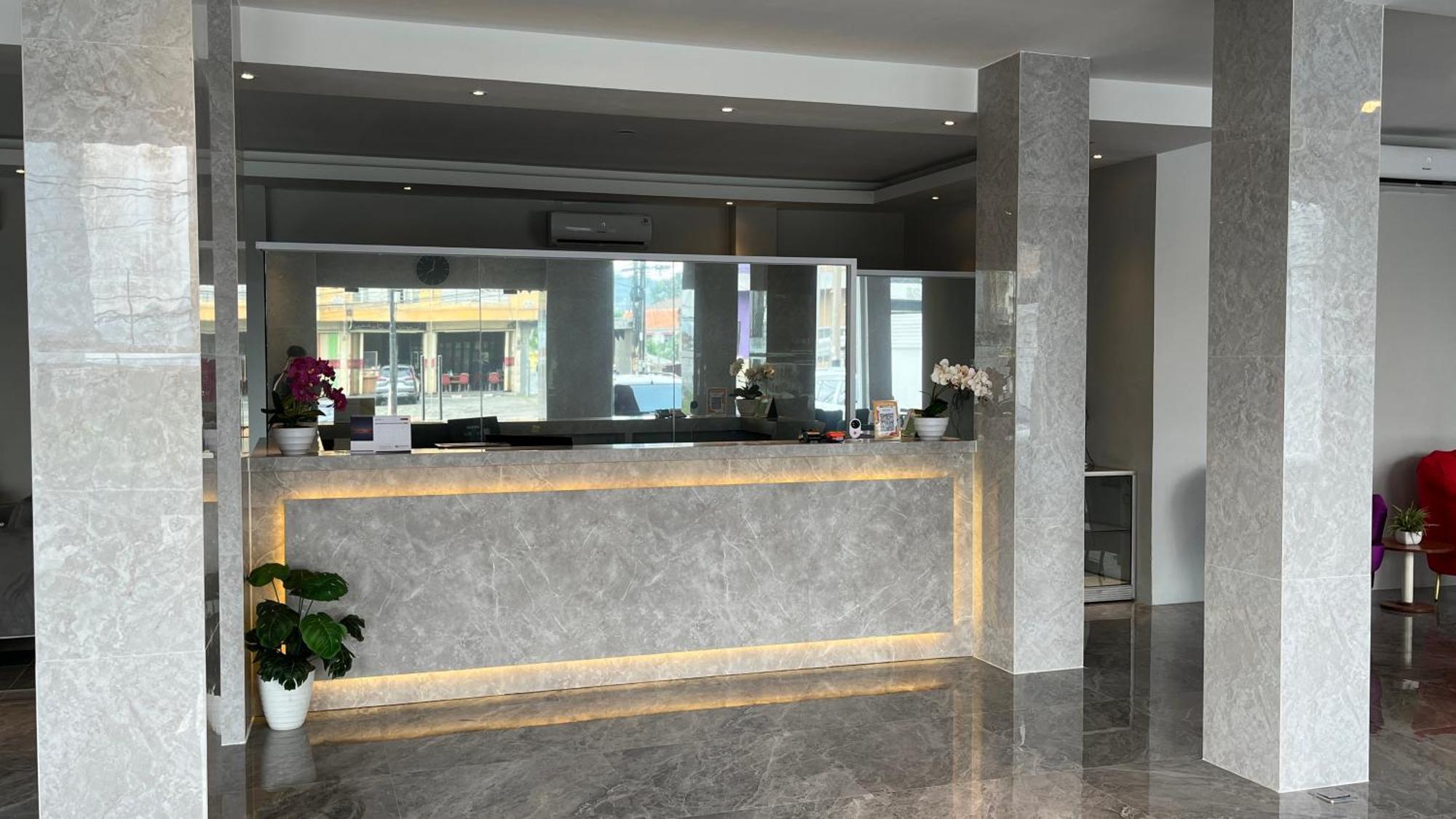 Reddoorz Premium At Jalan Diponegoro Lampung Ξενοδοχείο Μπαντάρ Λαμπούνγκ Εξωτερικό φωτογραφία